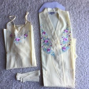 Fengmeisi Sleepwear.   Size XL